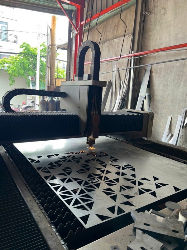 cửa sắt cnc